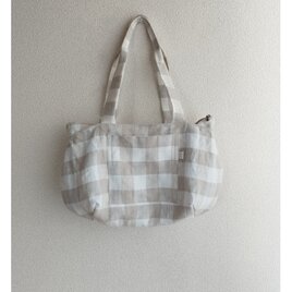 リネン ファスナーショルダーバッグ　linen   bの画像