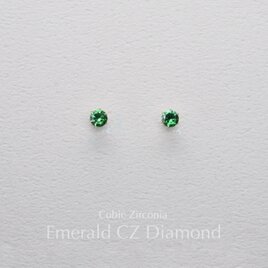 つけっぱなしOK! エメラルド色CZダイヤ ピアス キュービックジルコニア サージカルステンレス 金属アレルギー 母の日の画像