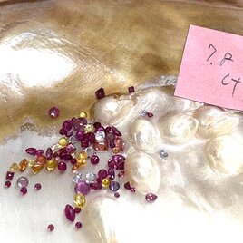 7.8 ct ルース、ルビーとサファイアセットの画像
