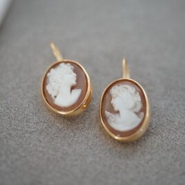 【seasons】18kgp シェルカメオピアス（L）の画像