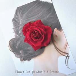 赤い薔薇とブラックリボンのヘアクリップ　フラメンコ　バレエ　ダンス　髪飾り　赤い薔薇　キトリ　社交ダンス　フラメンコの画像