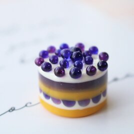 ガラスのミニチュア　ピオーネのケーキ★ガラスのミニチュア洋菓子店★の画像