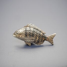 男性一番人気、玄人好み【クロダイ】釣好き、お魚好きの心をくすぐるピンズ（全22種類）の画像