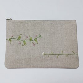 草花の刺繍ポーチ〜春