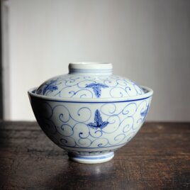 肉厚なボディの丼◆リーフと唐草。瀬戸焼　唐草文染付丼　骨董/antiques 古道具　大正時代の画像