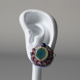 ビーズ刺繍のイヤリング ピアス 20　グリーン　ブルー　パープル　おおぶり　サージカルステンレス　一点もの　個性的の画像