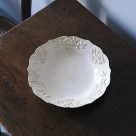 18世紀 窯不明 おそらく ロレーヌ地方 レリーフ皿 平皿 深皿 φ22cm フランス アンティーク 0502199の画像