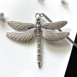 かんざし　オニヤンマの大振りチャーム　シルバー　蜻蛉　トンボ　とんぼ　一本挿し　一本簪　夏　の画像