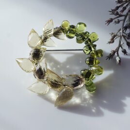 宝石によるミモザのブローチ　～Mimosaの画像