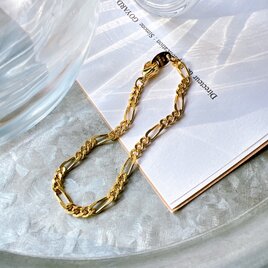 BA71-【 AVON 】エイボン・ヴィンテージブレスレット 1980s Gold Tone Multi Chainの画像