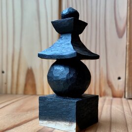黒柿の五輪塔の画像
