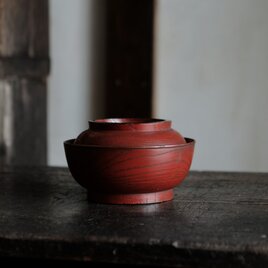 時代物◆赤で素敵。漆芸蓋付碗　欅　漆器　骨董・antiqures 丁寧な暮らしに。明治〜大正期 i1の画像