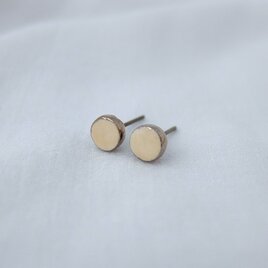 ピアス  cylinder ivoryの画像