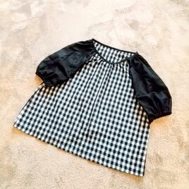 60g！着てないみたいなラグランパフスリーブブラウスの画像