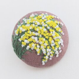 刺繍ブローチ 揺れるミモザの花(チョコ)の画像