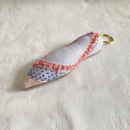 shoe shoe shoe 刺繍のチャームNo.5の画像