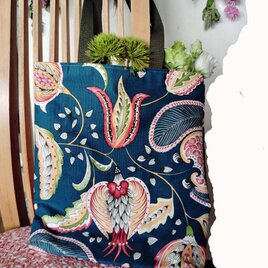 1点物2way　プロテア　大きな花花のトートバッグ　たっぷり入るの画像