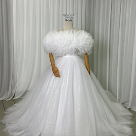 豪華！ウエディングドレス キラキラグリッターチュール オフショルダー ロングトレーン フランス風 結婚式の画像