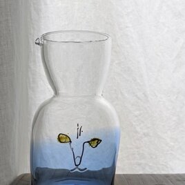小ぶりな水差し