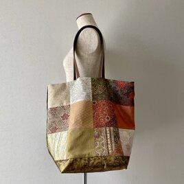 着物と帯のパッチワークバッグの画像