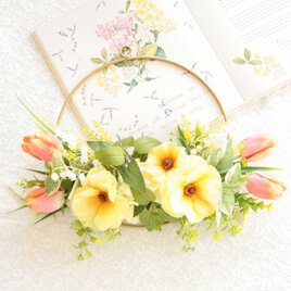 チューリップとラナンキュラスの春色リングリースやさしいイエローの彩り