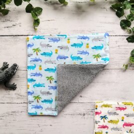 ワニです　ガーゼハンカチ　ハンカチタオル　20cm角　ミニタオル　ふわふわ　小さい　名入れの画像