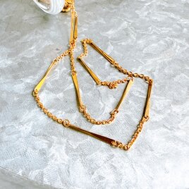 NA127-【 AVON 】エイボン・ヴィンテージネックレス 1977 Gold Tone "Chain Fall"の画像