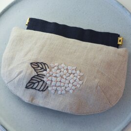 【受注製作】アナベル 刺繍 バネ口ポーチの画像