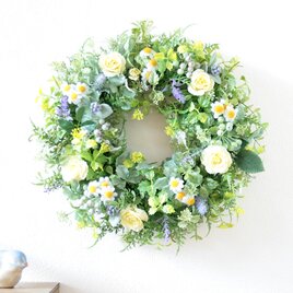 パステルカラーのグリーンリース