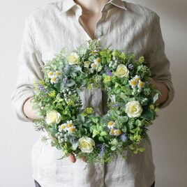 パステルカラーのグリーンリース