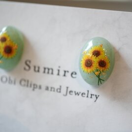 グリーンアベンチュリンとひまわりのピアス（イヤリング変更可）｜天然石×金箔×夏の花の画像