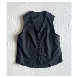 Remake black vest