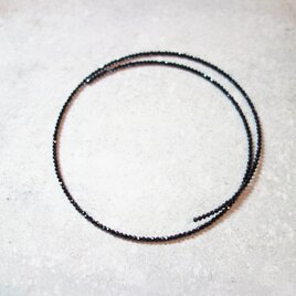 ブラックスピネルの形状記憶チョーカーネックレス