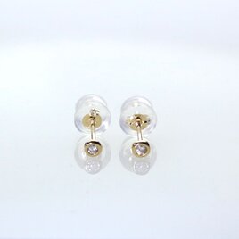 K18YG ダイヤモンドピアス　計0.06ctの画像