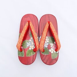 S 赤 紫陽花の下駄 右近の画像