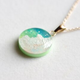 レジンアート　ラウンドペンダント〈雨を運ぶ雲①〉20㎜の画像