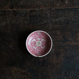 ビビットなカラーで可愛い◆中国景徳鎮　花唐草文色絵小皿　中華・台湾料理　チャイナレトロ　ピンク【金直し有り】の画像