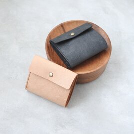 革の小さめ財布（ブラック／アラスカ） /　コンパクトなお財布