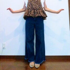 レオパード柄バルーンフリルのキャミソールの画像