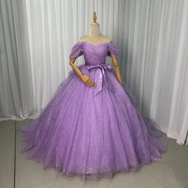 カラードレス パープル キラキラチュール 取り外しオフショルダー サッシュベルト ラッフルフリル 花嫁の画像