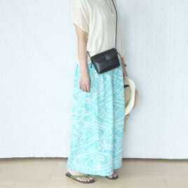 タックワイドパンツの画像