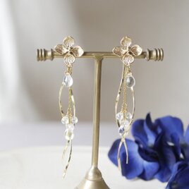紫陽花としずくのピアス/イヤリングの画像