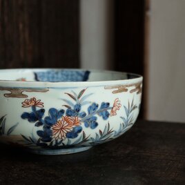 草花と蝶と鳥◆ゴージャスな雰囲気。伊万里　花文染錦金彩鉢　骨董・antiques　古美術　江戸末〜明治期の画像