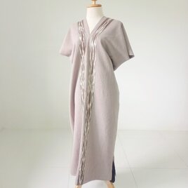 草木染めコットンの手織りワンピース / グレー/ タイ カレン族 / 絣染め イカットの画像