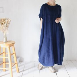 手紡ぎステッチワンピース｜群青色（インド藍染め）