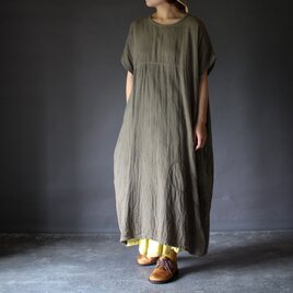 手紡ぎステッチワンピース｜老竹色（おいたけいろ）