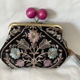 インド刺繍　木玉親子がま口ミニ財布
