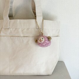 ふわふわラムキンバックチャーム　さくらの画像