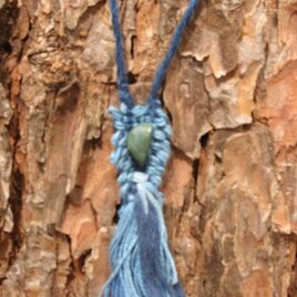 出雲石　本藍染織りと編みのアクセサリー