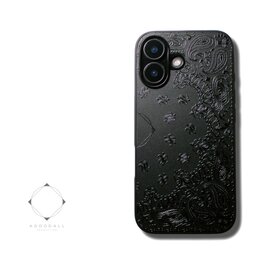 【特殊エンボス加工iPhoneケース・MagSafe対応モデル】ペイズリー×ブラック　耐衝撃 13/14/15/16~